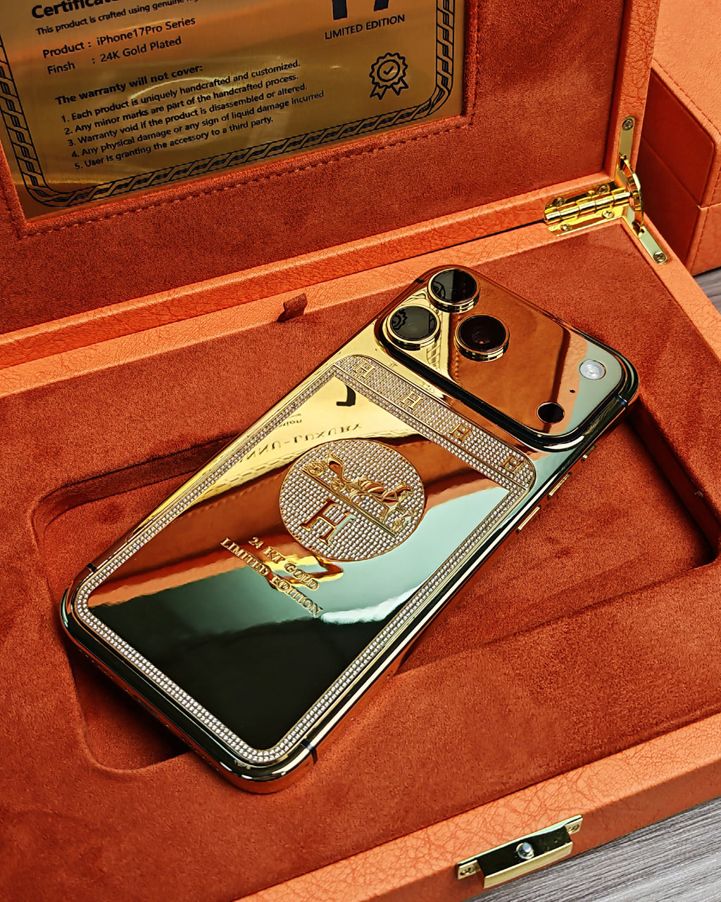 Parisian Elite Equestrian Diamond 24K Gold iPhone 18 Pro Max / 18 Pro / 17 Pro Max / 17 Pro — SINNU LUXURY Limited Edition