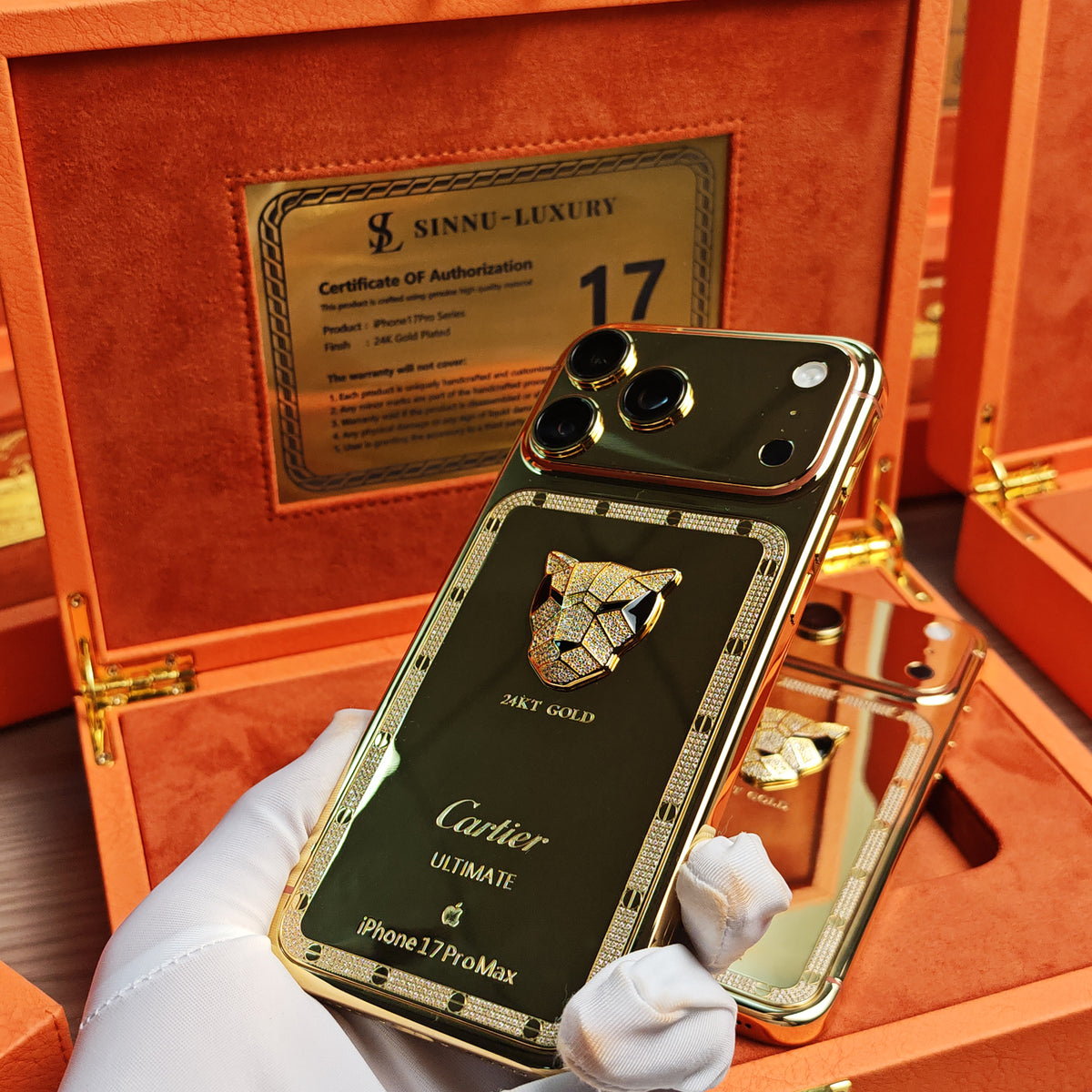 Cheetah Diamond Inlay 24K Gold iPhone 18 Pro Max / 18 Pro / 17 Pro Max / 17 Pro — SINNU LUXURY Limited Edition