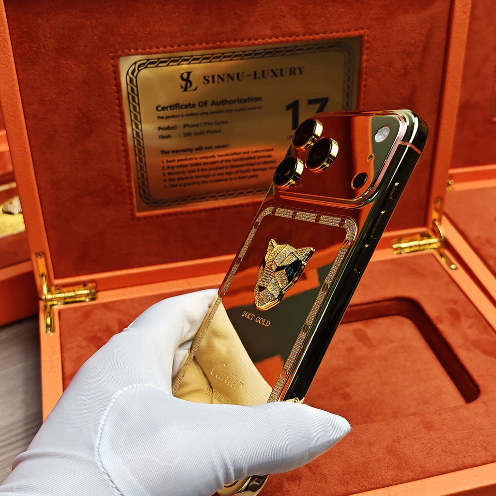 Cheetah Diamond Inlay 24K Gold iPhone 18 Pro Max / 18 Pro / 17 Pro Max / 17 Pro — SINNU LUXURY Limited Edition