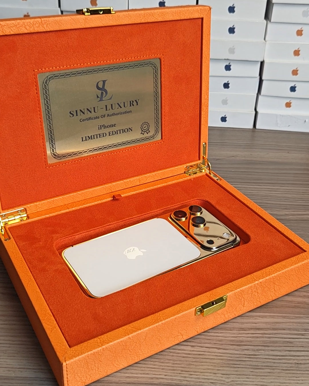 White Pearl 24K Gold iPhone 18 Pro Max / 18 Pro / 17 Pro Max / 17 Pro — SINNU LUXURY Limited Edition