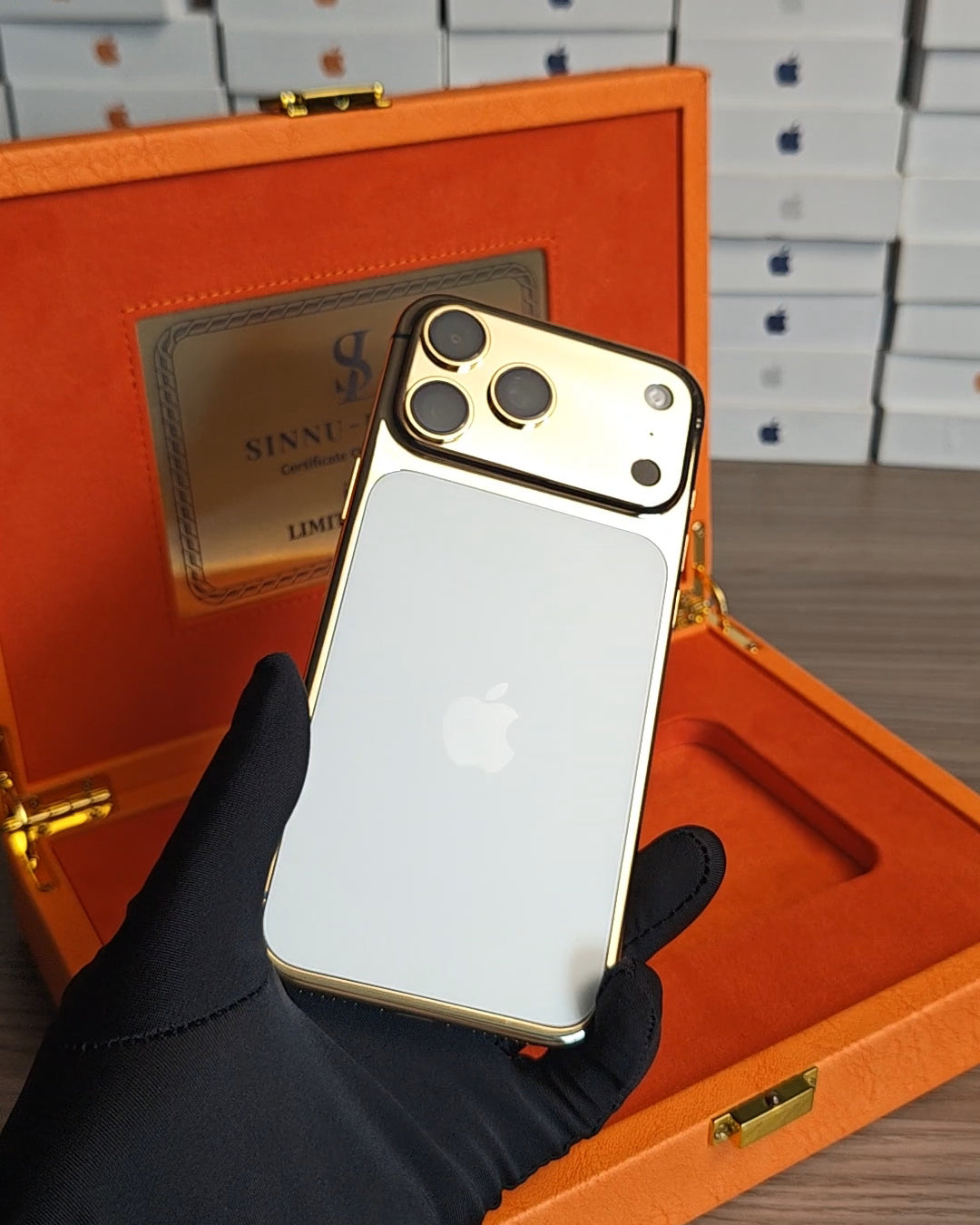 White Pearl 24K Gold iPhone 18 Pro Max / 18 Pro / 17 Pro Max / 17 Pro — SINNU LUXURY Limited Edition