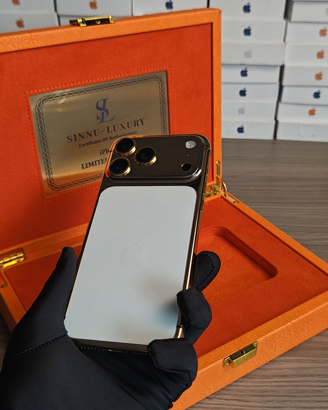 White Pearl 24K Gold iPhone 18 Pro Max / 18 Pro / 17 Pro Max / 17 Pro — SINNU LUXURY Limited Edition